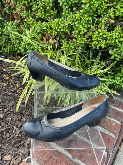 Vist Large View of Product Image Which is Used Salvatore Ferragamo Low Heels 6