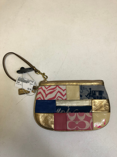 Vist Large View of Product Image Which is Used Coach Wristlet