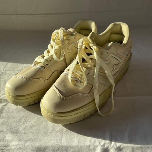 Vist Large View of Product Image Which is Used New Balance Casual Shoes 5.5