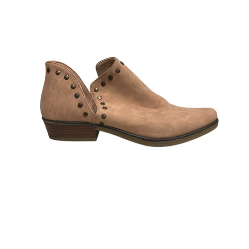 Vist Large View of Product Image Which is Used SEVEN7 Ankle Boots 9