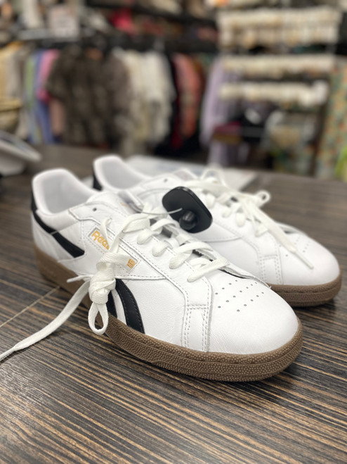 Vist Large View of Product Image Which is Used Reebok Mens Casual Shoes 10.5