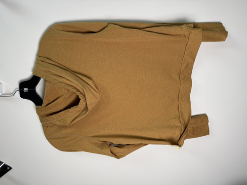 Vist Large View of Product Image Which is Used Vuori Active Long Sleeve S-4/6