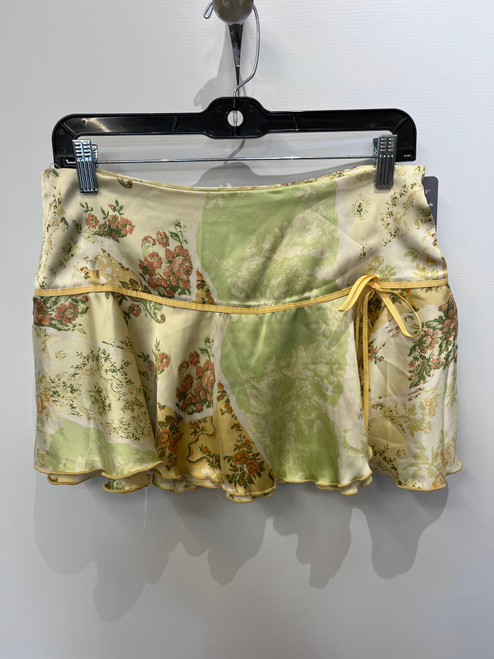 Vist Large View of Product Image Which is Used Urban Outfitters Short Skirt 8-29