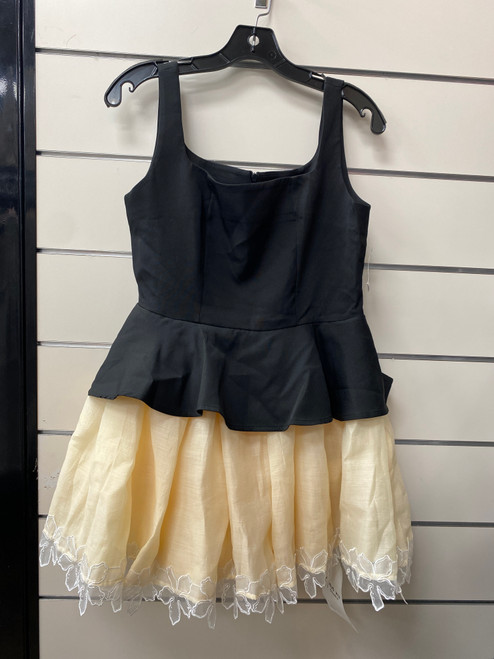 Vist Large View of Product Image Which is Used Unbranded Sleeveless Top M-8/10