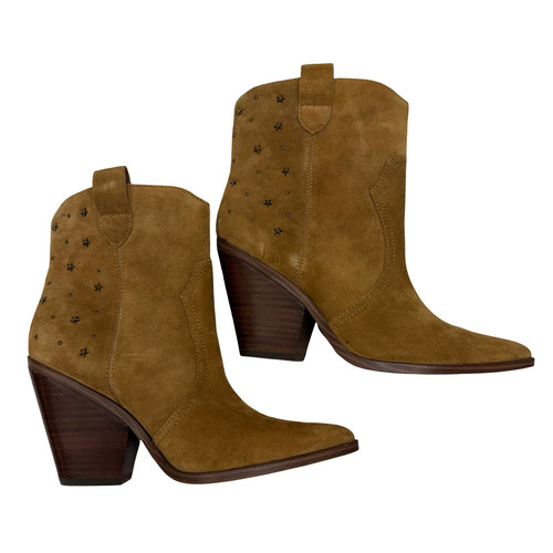 Vist Large View of Product Image Which is Used Limelight Ankle Boots 8