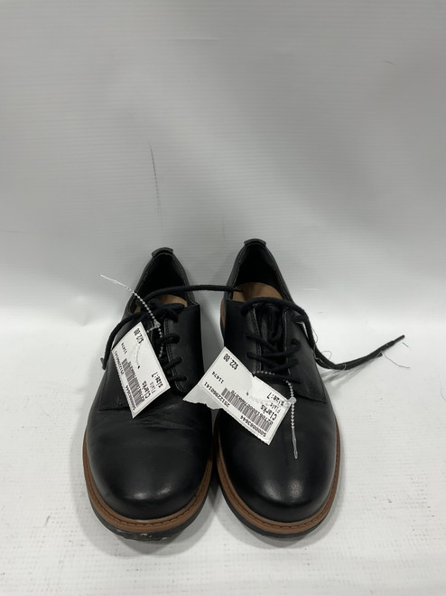 Vist Large View of Product Image Which is Used Clarks Flats 7