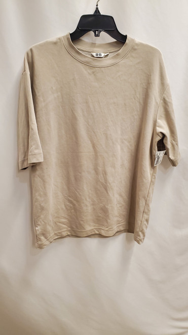 Vist Large View of Product Image Which is Used Uniqlo Mens T-Shirt M
