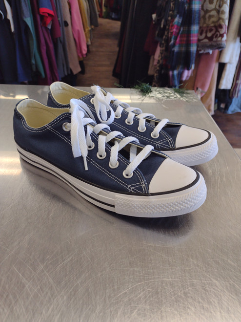 Vist Large View of Product Image Which is Used Converse Flats 8.5