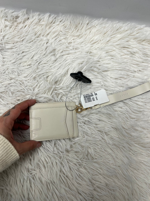 Vist Large View of Product Image Which is Used Andar Leather Wristlet