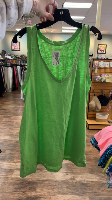 Vist Large View of Product Image Which is Used Lilly Pulitzer T-Shirt XL-16