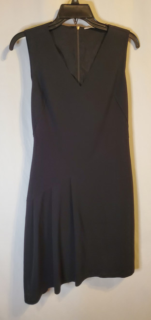 Vist Large View of Product Image Which is Used T Tahari Short Dress B XS-0/2