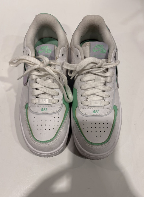 Vist Large View of Product Image Which is Used Nike Performance Shoes 7.5