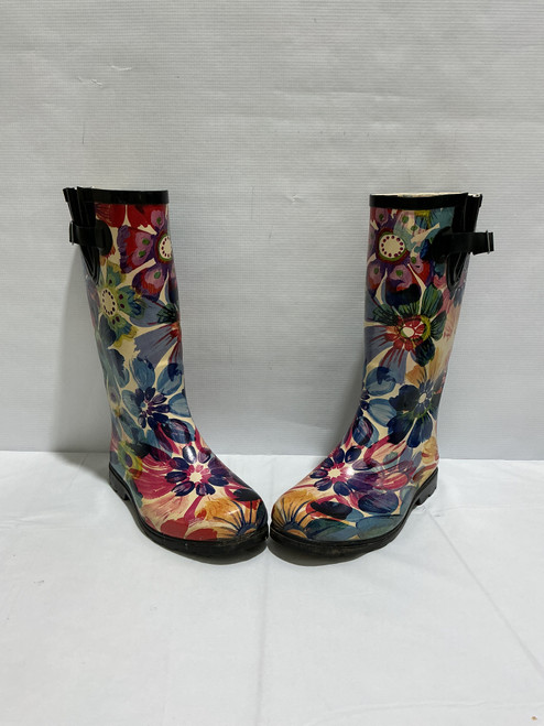 Vist Large View of Product Image Which is Used Nomad Rain Boots 8