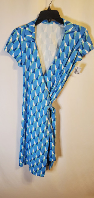 Vist Large View of Product Image Which is Used J. Mclaughlin Short Dress B S-4/6
