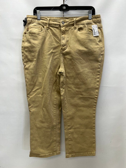 Vist Large View of Product Image Which is Used Judy Blue Capri 14-32