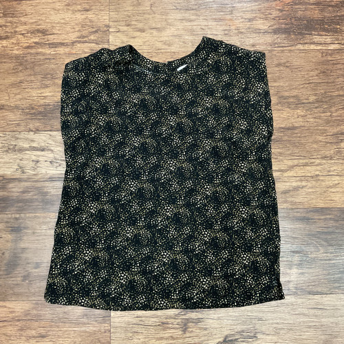 Vist Large View of Product Image Which is Used Evereve Sleeveless Top XS-0/2