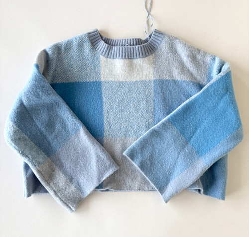 Vist Large View of Product Image Which is Used Jessica Simpson Lightweight Sweater M-8/10