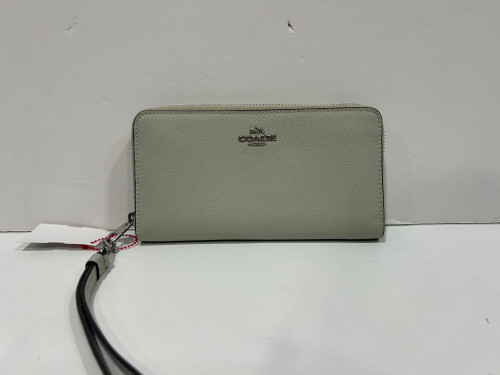 Vist Large View of Product Image Which is Used Coach Leather Wallet