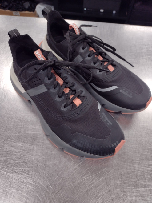 Vist Large View of Product Image Which is Used Sorel Performance Shoes 7.5