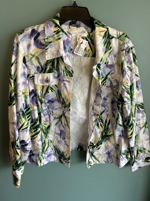 Vist Large View of Product Image Which is Used Jm Collection Short Light Jacket XL-16