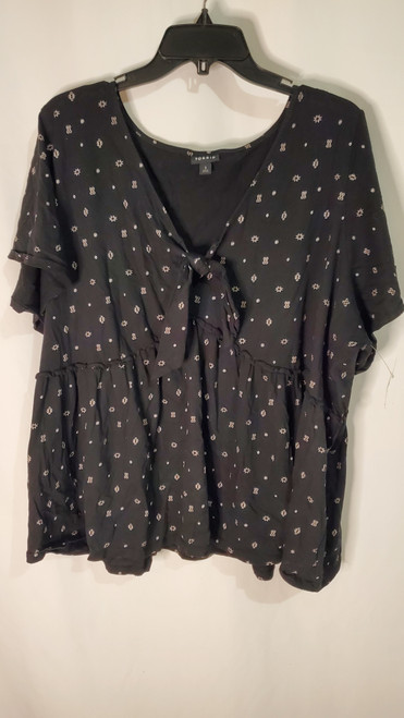Vist Large View of Product Image Which is Used Torrid Short Sleeve Top 3X-22