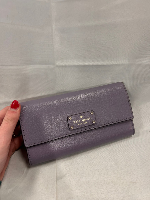 Vist Large View of Product Image Which is Used Small Kate Spade Wallet