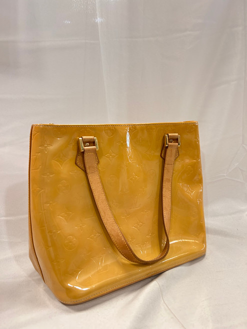 Vist Large View of Product Image Which is Used Louis Vuitton Large Leather Handbag