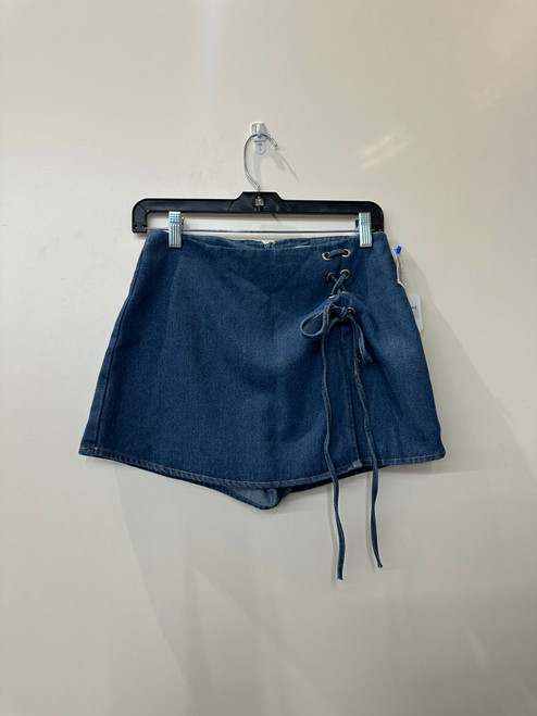 Vist Large View of Product Image Which is Used Altar'd State Shorts S 4-6/27-28