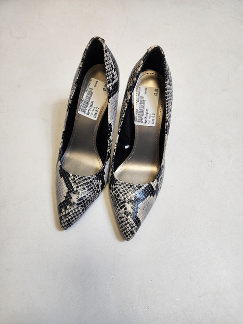 Vist Large View of Product Image Which is Used Worthington High Heels 8.5