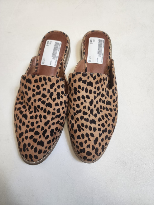 Vist Large View of Product Image Which is Used Unbranded Clogs 8