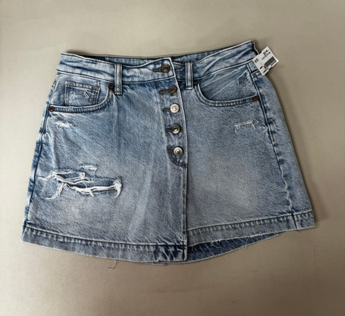 Vist Large View of Product Image Which is Used American Eagle Skort 2-26