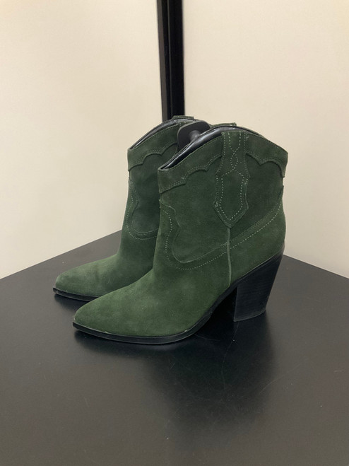 Vist Large View of Product Image Which is Used Marc Fisher Ankle Boots 9