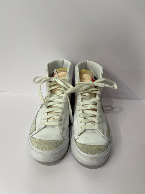 Vist Large View of Product Image Which is Used Nike Casual Shoes 8.5