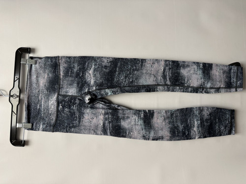 Vist Large View of Product Image Which is Used Lululemon Athletica Active Leggings XS 0-2/25-26