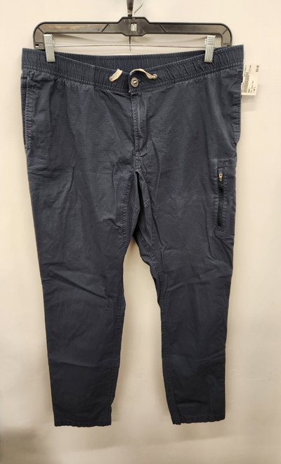 Vist Large View of Product Image Which is Used Vuori Mens Casual Pant L