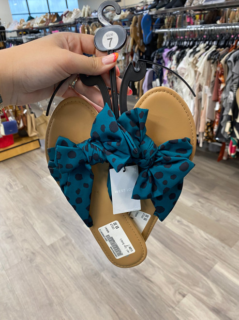 Vist Large View of Product Image Which is Used Unbranded Sandals 7