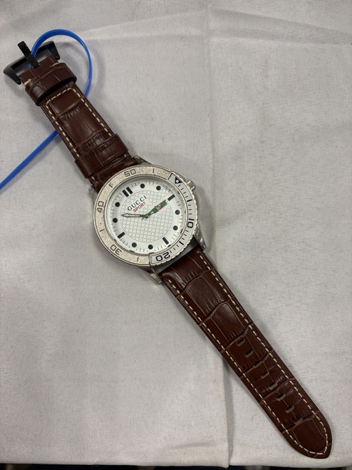 Vist Large View of Product Image Which is Used Gucci Sport Mens Watch
