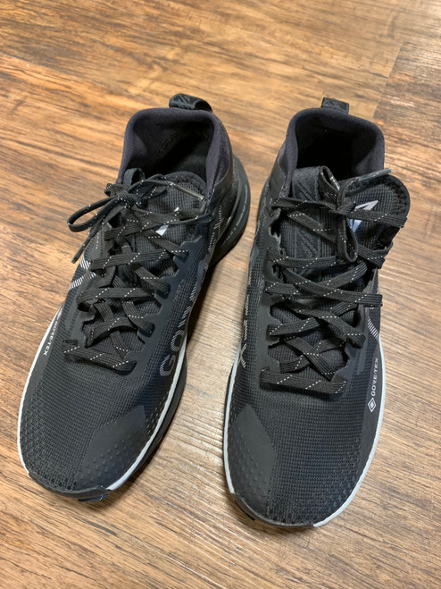 Vist Large View of Product Image Which is Used Nike Performance Shoes 8.5