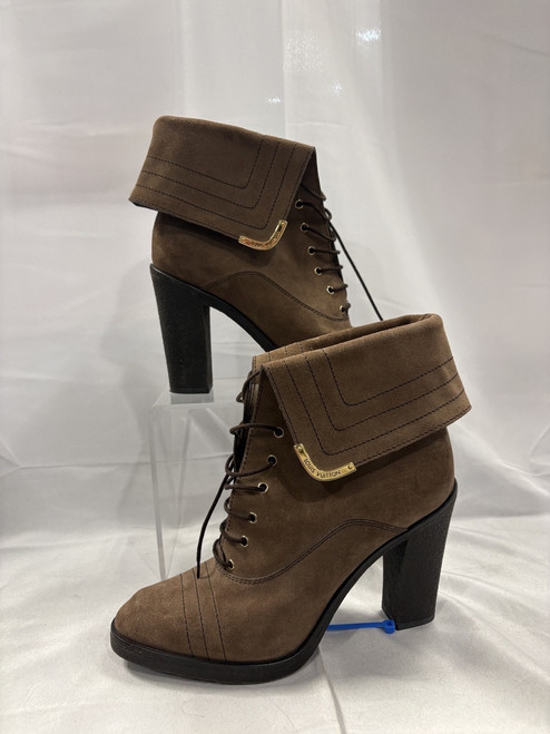 Vist Large View of Product Image Which is Used Louis Vuitton Ankle Boots