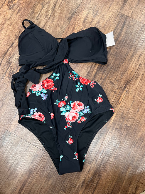 Vist Large View of Product Image Which is Used Unbranded Swimwear L 12-14/31-32