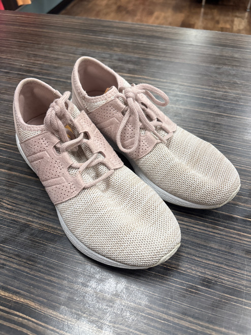 Vist Large View of Product Image Which is Used New Balance Performance Shoes 8.5