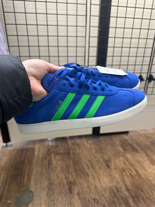 Vist Large View of Product Image Which is Used Unbranded Casual Shoes 12