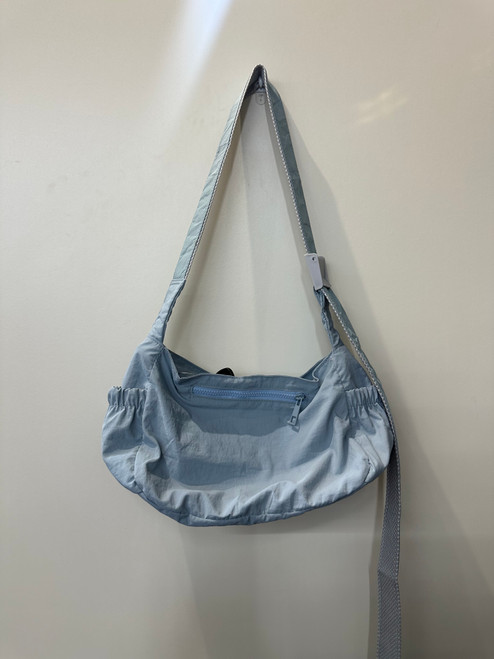 Vist Large View of Product Image Which is Used Unbranded Large Handbag