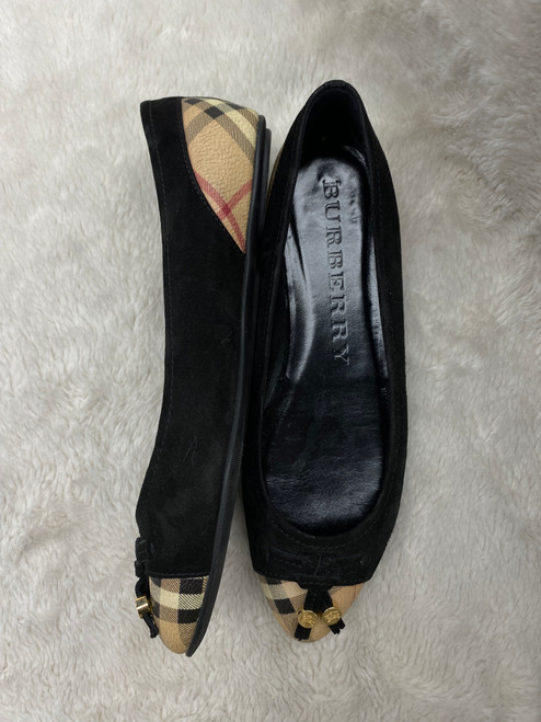 Vist Large View of Product Image Which is Used Burberry Flats 7.5