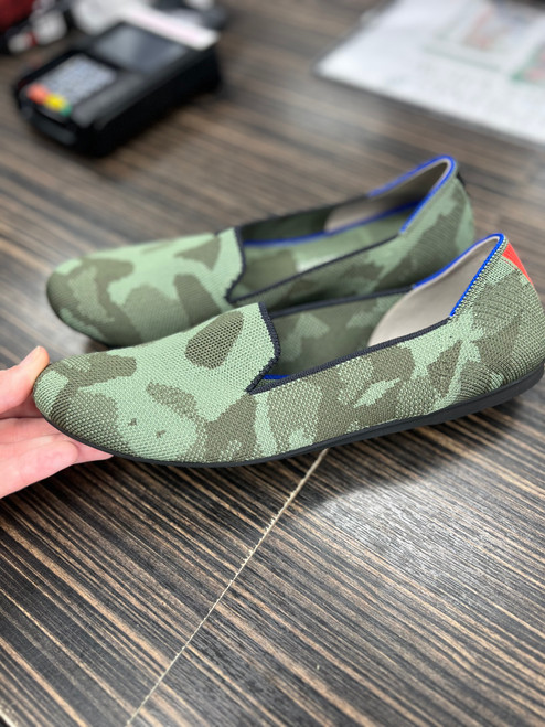 Vist Large View of Product Image Which is Used Rothy's Flats 8.5