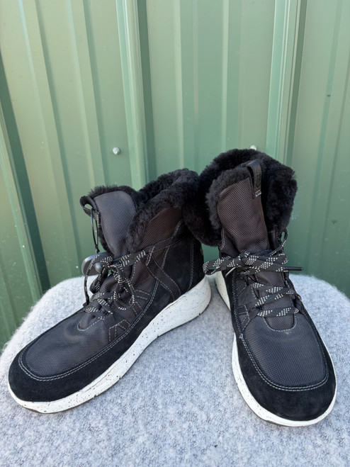 Vist Large View of Product Image Which is Used Bionica Outerwear Boots 10