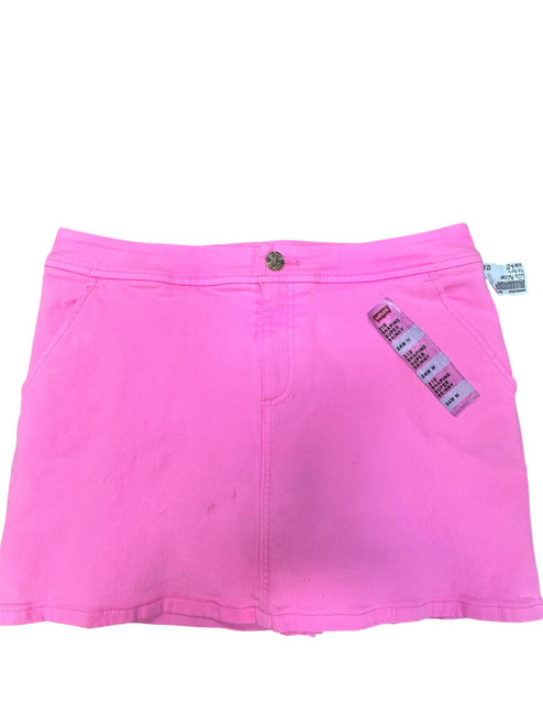 Vist Large View of Product Image Which is Used Lilly Pulitzer Shorts 4-27