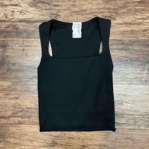 Vist Large View of Product Image Which is Used Wilfred Sleeveless Top S-4/6