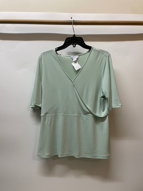 Vist Large View of Product Image Which is Used Liz Claiborne Short Sleeve Top M-8/10