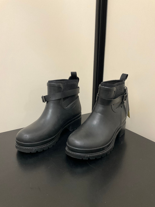 Vist Large View of Product Image Which is Used Muck Outerwear Boots 9